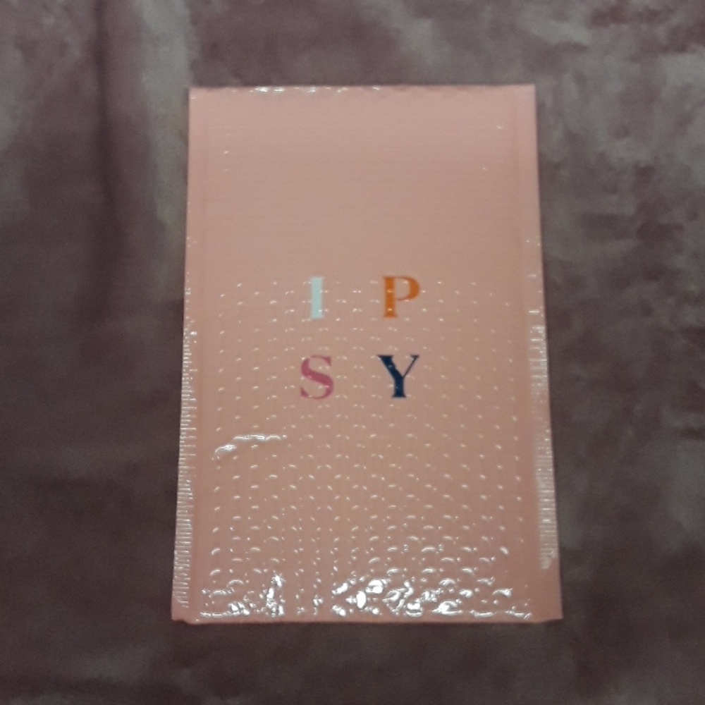 10 items mystery makeup